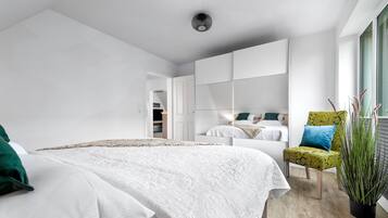 2 Schlafzimmer, Reisekinderbett, kostenloses WLAN, Bettwäsche