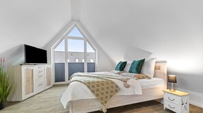 2 bedrooms, travel crib, free WiFi, bed sheets - Coast 8 - 2 bedrooms, shower room, balcony, stylishly furnished (Westerdeichstrich)