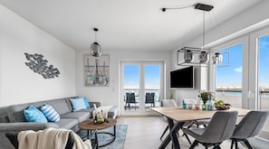 Tv, pejs, stereoanlæg