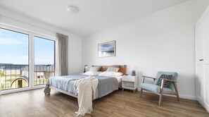 4 bedrooms, travel cot, free WiFi, bed sheets - Your home by the sea - luxurious, sauna, bioethanol stove, parking lot (Büsum)