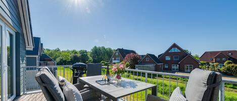 تناول الطعام بالخارج