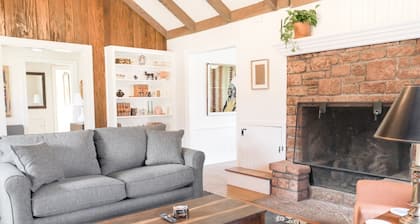 The Red Rock Cabin