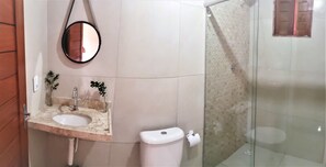 Dusche, Handtücher, Toilettenpapier
