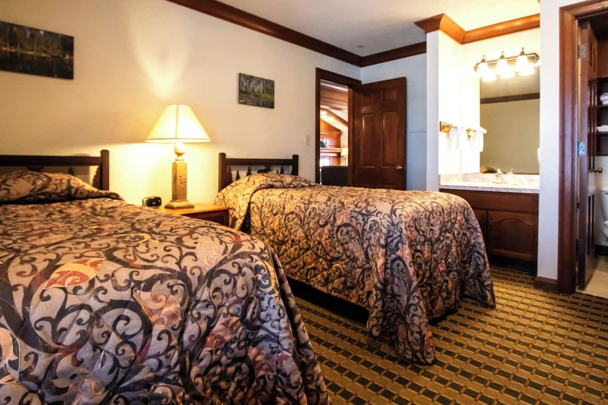 Family Condo, 2 Bedrooms, Non Smoking | 1 bedroom, free WiFi, bed sheets