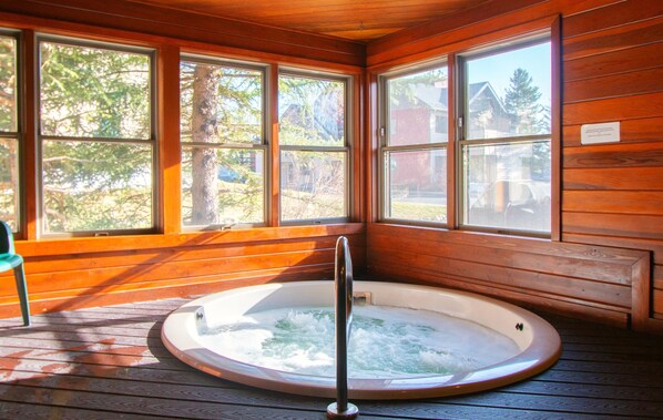 Indoor spa tub - Sunburst Condominiums (Steamboat Springs)