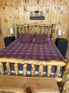3 Schlafzimmer, Schreibtisch, Bügeleisen/Bügelbrett, kostenloses WLAN