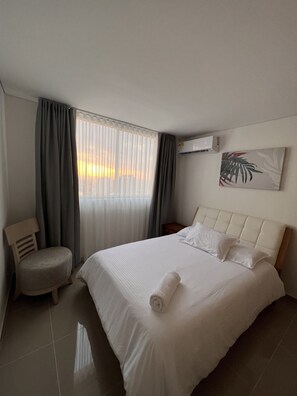 3 Schlafzimmer, Bügeleisen/Bügelbrett, WLAN, Bettwäsche