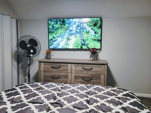 3 多间  卧室、办公桌、熨斗/熨衣板、免费 WiFi