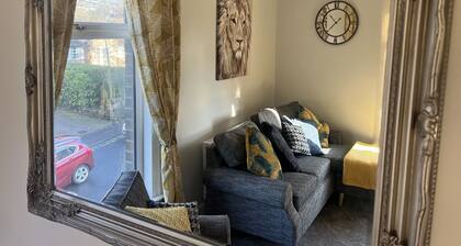 Superb 2 bed Apartment Great Location