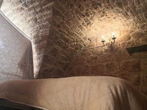Studio, 1 grand lit