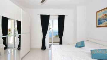 6 bedrooms, free cots/infant beds