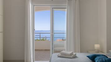 Villa (Six Bedroom Villa with Swimming Pool ) | 6 bedrooms, free cribs/infant beds