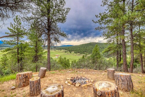 Home with incredible views perfect for large groups
