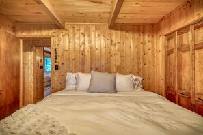 4 bedrooms, free WiFi, bed sheets