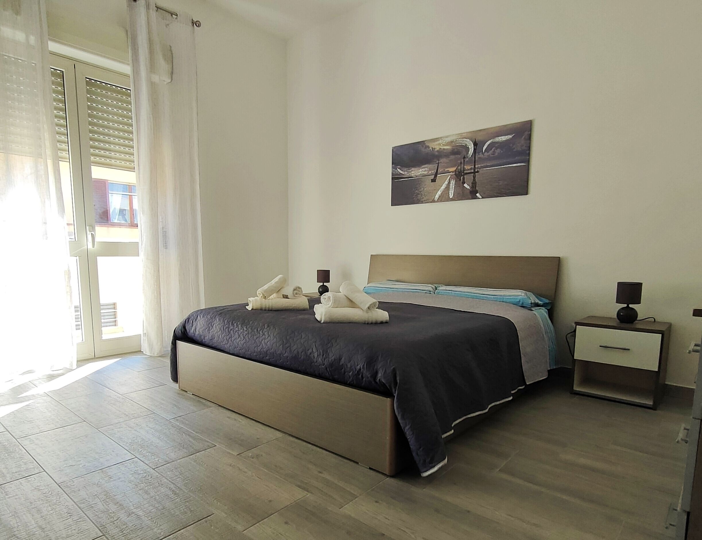 1 Schlafzimmer, Schreibtisch, Bügeleisen/Bügelbrett, Reisekinderbett