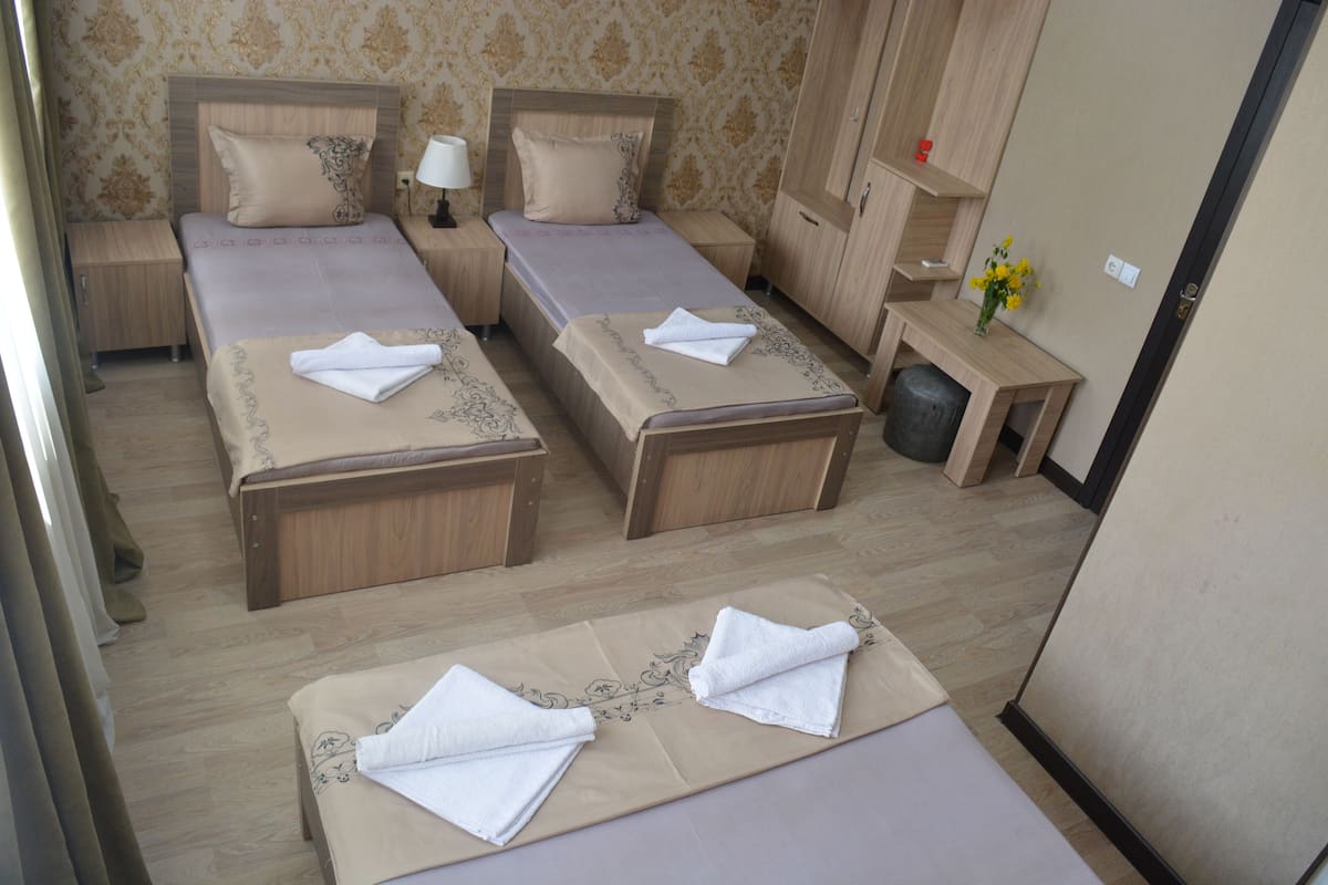 Exclusive Quadruple Room | Desk, WiFi (free), individually furnished