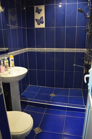 Individually furnished, desk, free WiFi - Millennium Rabathi (Akhaltsikhe)