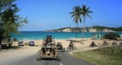 Lovely 2 bed condos 5 minutes away from the beach,