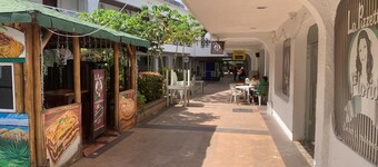 San Andres CC Apartments near the beach