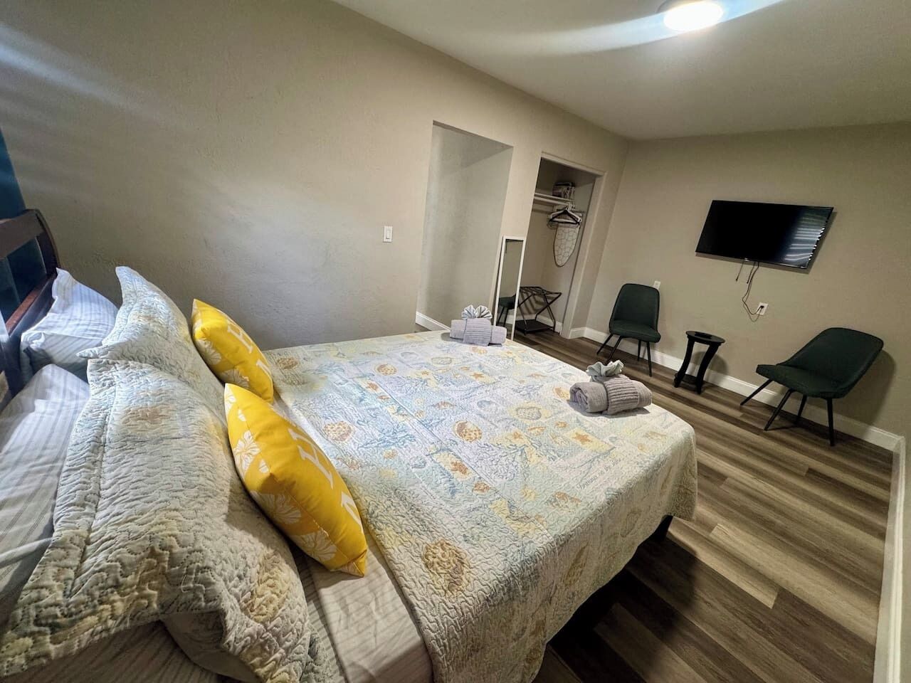 1 bedroom, iron/ironing board, WiFi, bed sheets