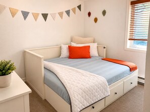 5 habitaciones, escritorio, tabla de planchar con plancha y wifi gratis 