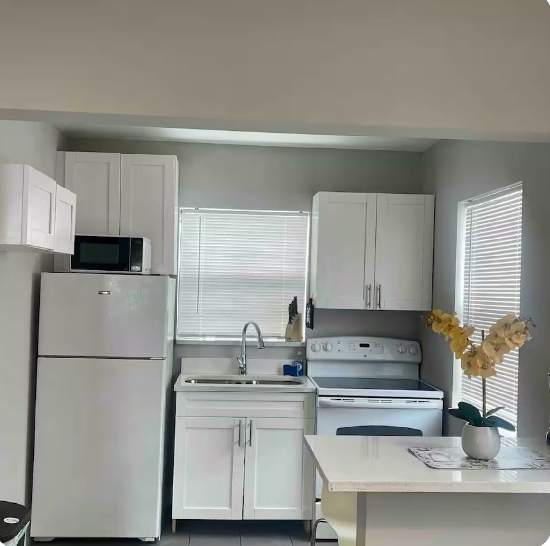 Fridge, coffee/tea maker, freezer