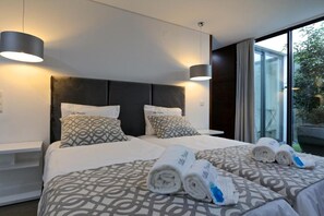 6 chambres, fer et planche à repasser, Wi-Fi gratuit, draps fournis