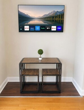 Interior - Comfortable and Stylish Studio Near the Beach (Clearwater)