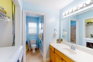 Hårtørrer, håndklæder