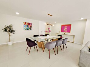 Dining - Masaryk Reach at Polanco's Heart: 4 Bedrooms 3 BT (Ciudad de México)