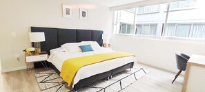 4 chambres, fer et planche à repasser, lit de bébé portatif, Wi-Fi