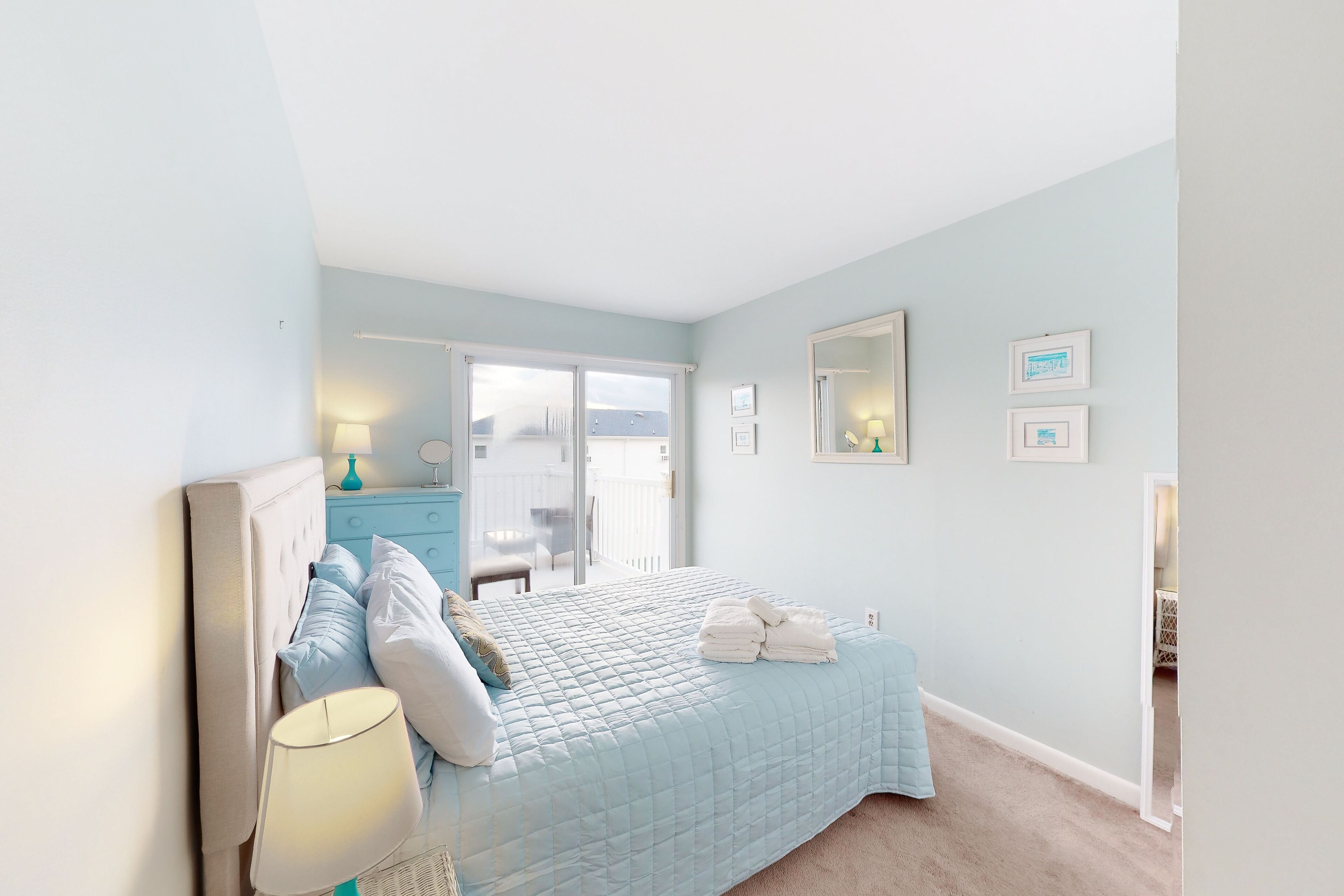 3 dormitorios, tabla de planchar con plancha, Internet y ropa de cama