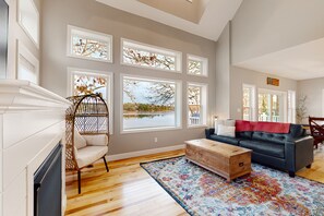 TV, fireplace, video games, books