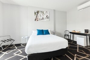 Habitación doble superior, 1 cama Queen size | Ropa de cama de alta calidad y camas con pillow-top