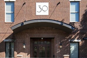 Exterior detail - Chic loft near downtown & Music Row with washer/dryer, central AC, & fast WiFi (Nashville)