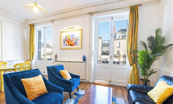 TV - La Suite Matisse - 700m centre-ville (Angers)