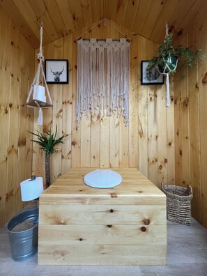 Cabin, 1 Queen Bed (1) | Bathroom | Towels - Boho Beaver (Grey Highlands)