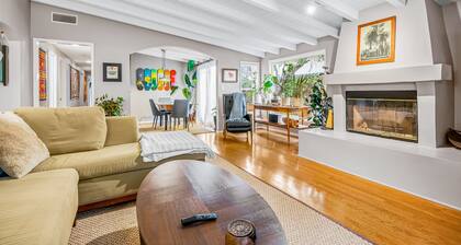 Coastal bungalow with fenced yard & private outdoor living - 2 blocks from beach