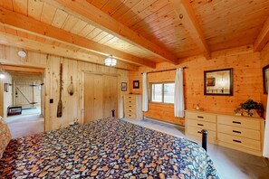 3 bedrooms, internet, bed sheets