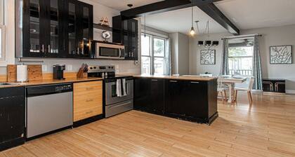 Jennings · Downtown Knox! Walk to Food & Drinks + Fire Pit