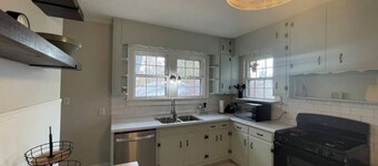 Old North Knox ~ 3 Bedrooms <10min to Downtown