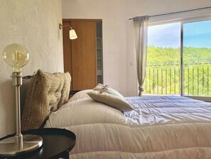 3 chambres, bureau, Wi-Fi gratuit
