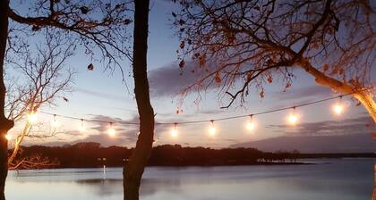 SLEEPS 14- Serene Lakefront Retreat, Best Views on the Lake