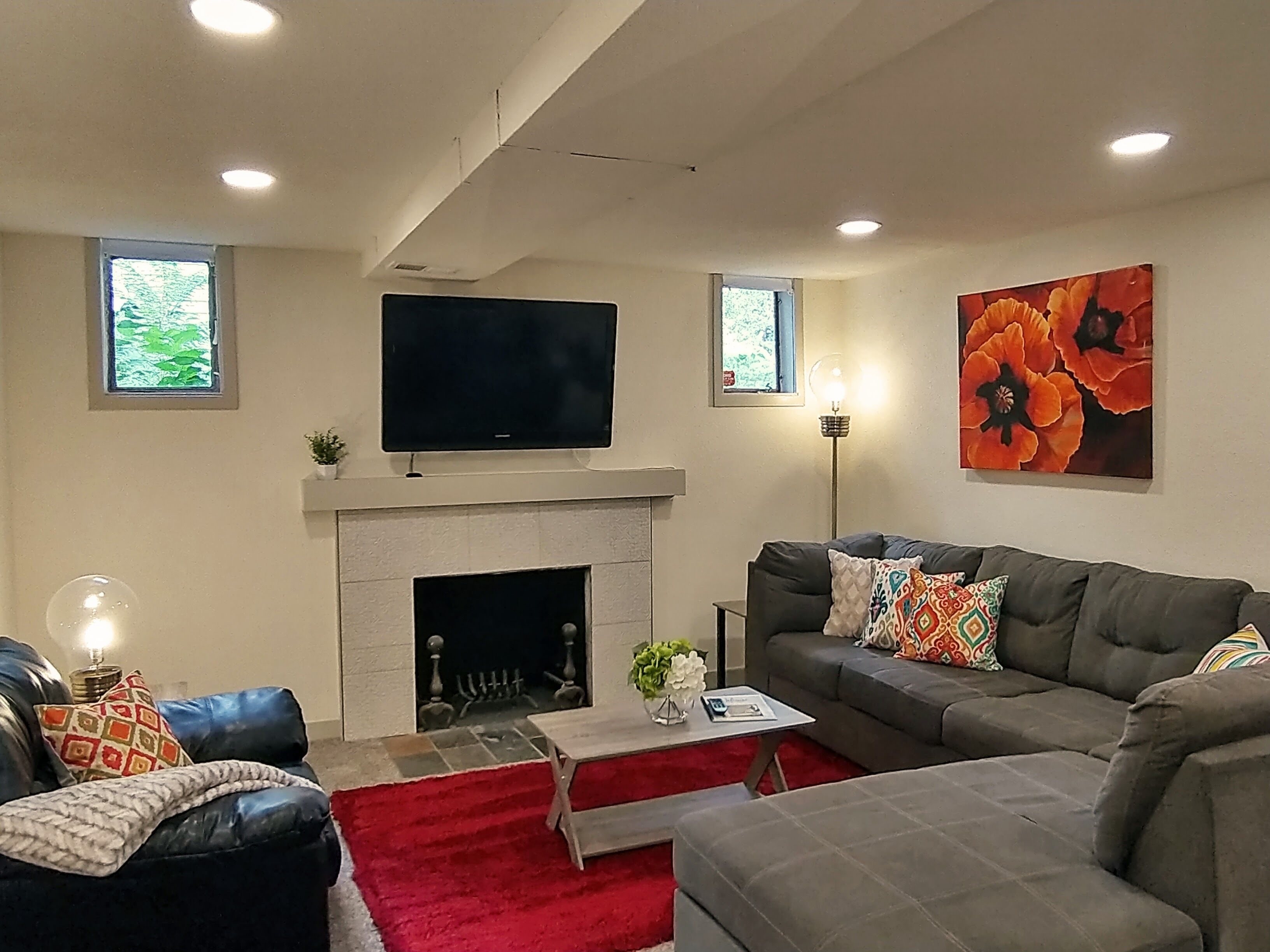 Gorgeous & Bright 3bd/1bth +Yard & Patio Near DT