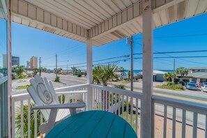 Balcony - Paradise By The Pier 2 Bedroom Home by RedAwning (Panama City Beach)