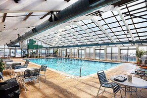 Innenpool, beheizter Pool