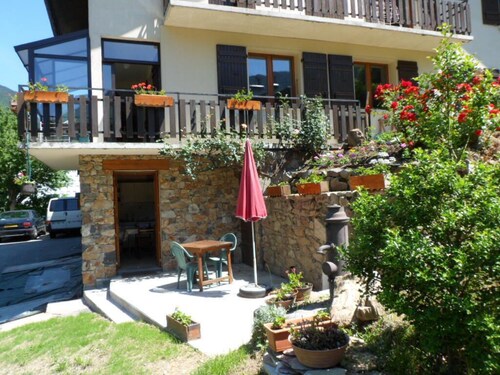 studio 20 m2  idéal pour une cure à Brides ou skier dans les 3 vallées