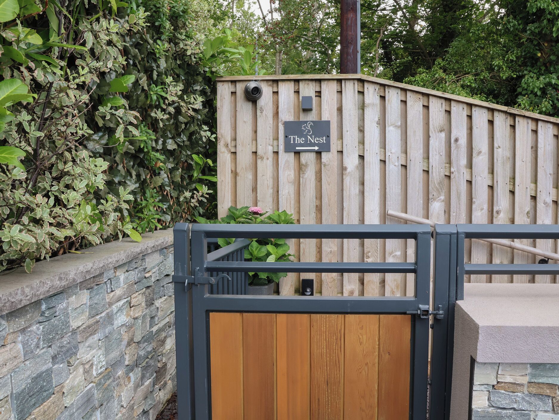 Cottage | Property grounds