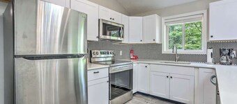 Creek Front Pocono Mountain Getaway with Game room & Sauna