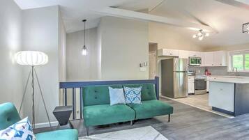 電視、壁爐、電子遊戲、 辦公室